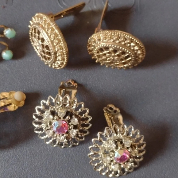 Earrings - Picture 3 of 4